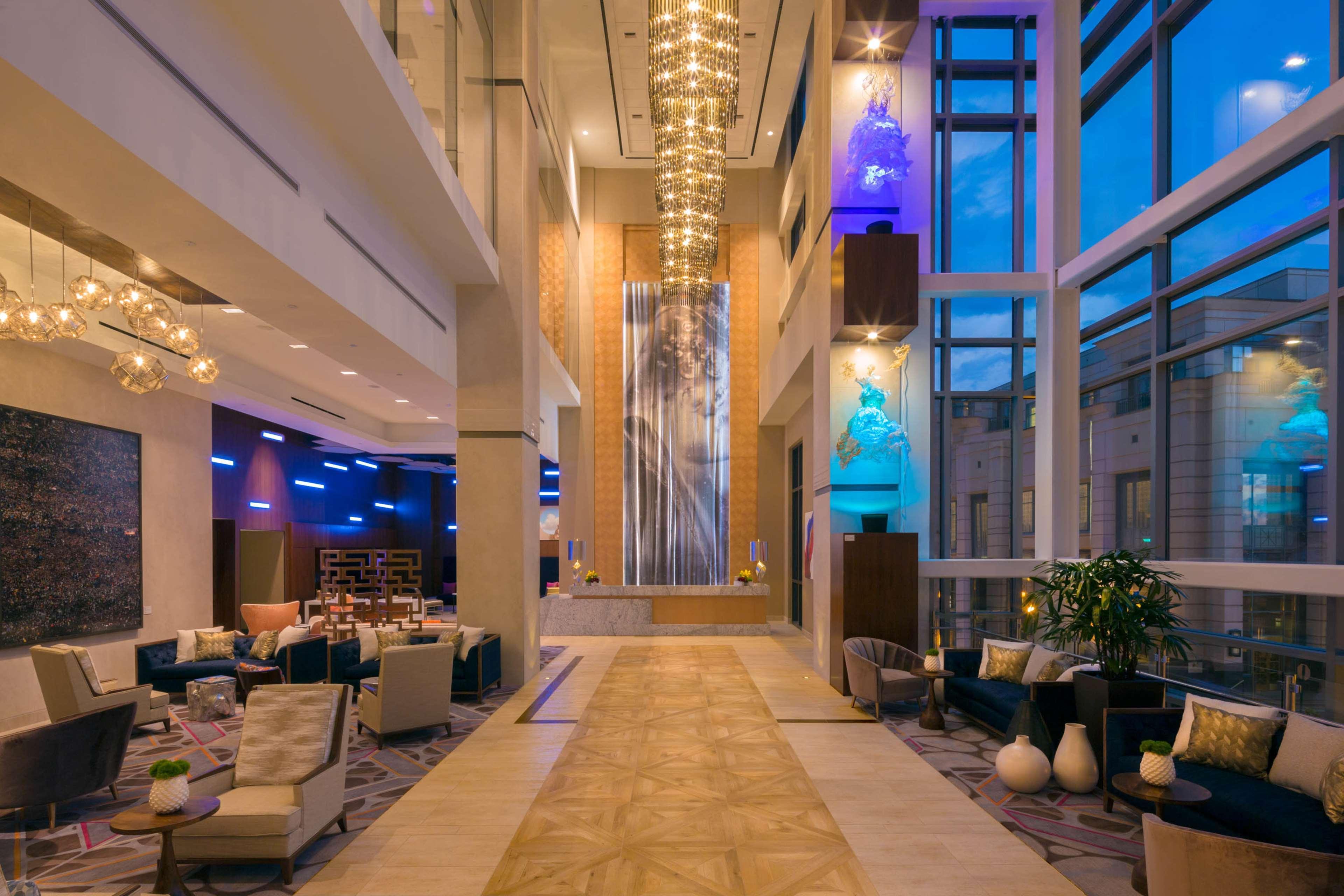 Hotel Hilton Norfolk The Main Esterno foto